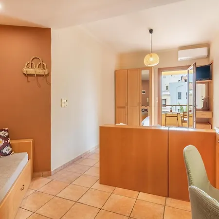 Apartament Lidra *
